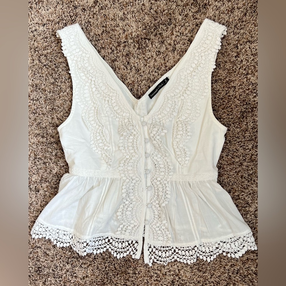 Abercrombie peplum tank - size S